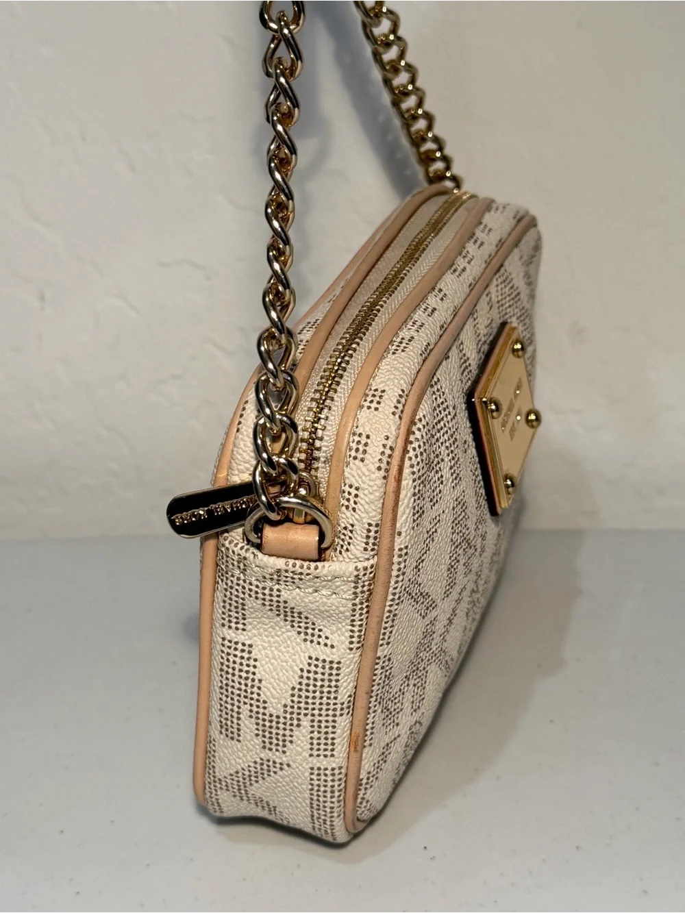 MK Jet Set Signature Chain Crossbody Camera Bag